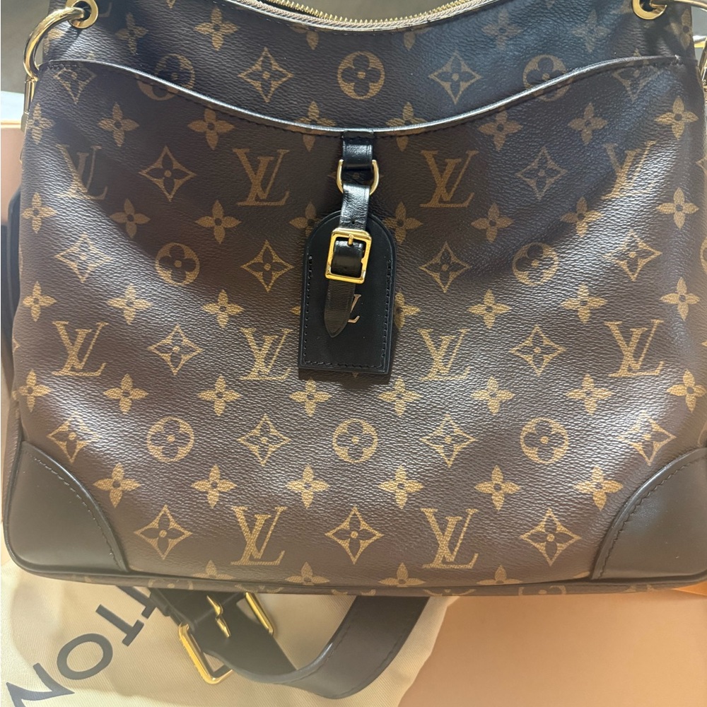 Authentic Louis Vuitton Odeon MM Monogram Shoulder Bag - Picture 2 of 9